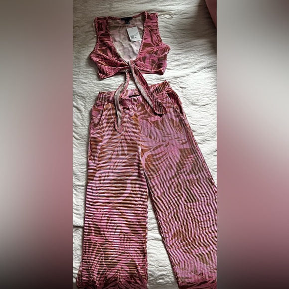 Forever 21, NWT, tropical, two piece, brown and pink set - Picture 3 of 7